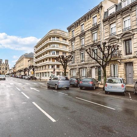 Apartmán Le Jardinet, Face A La Cathedrale, Baignoire - Rdc Remeš Exteriér fotografie