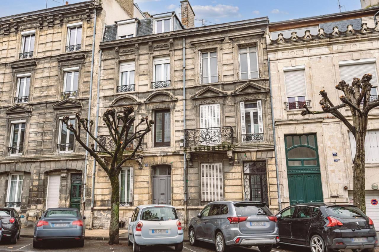 Apartmán Le Jardinet, Face A La Cathedrale, Baignoire - Rdc Remeš Exteriér fotografie